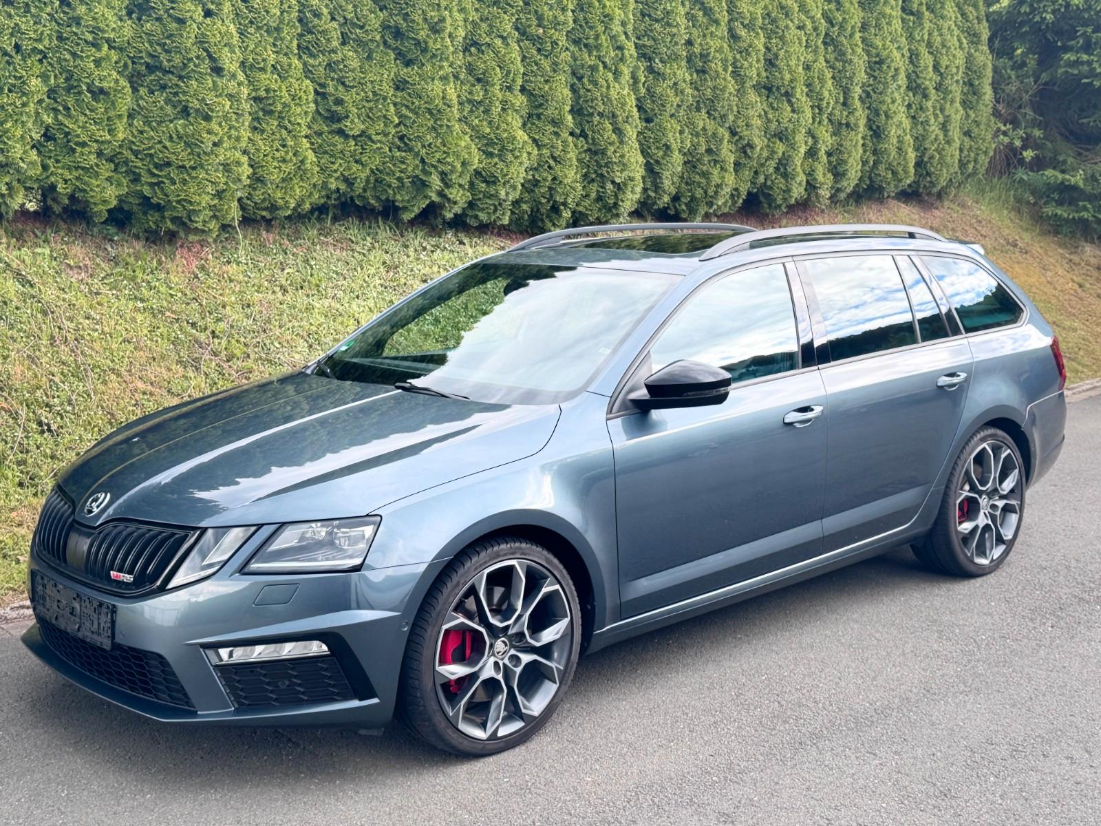 Skoda Octavia Combi RS 245|VC|Pano|Canton|ACC|DCC|AHK