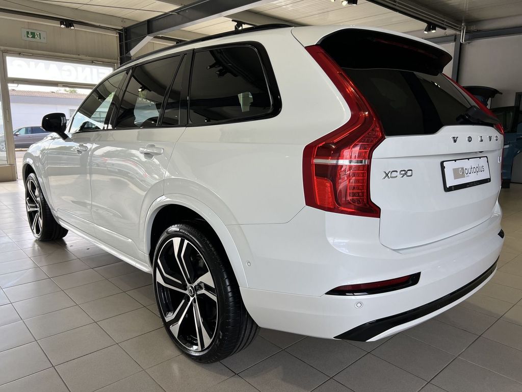 Volvo XC90 T8 Ultimate Dark Recharge AWD UPE101K B&W