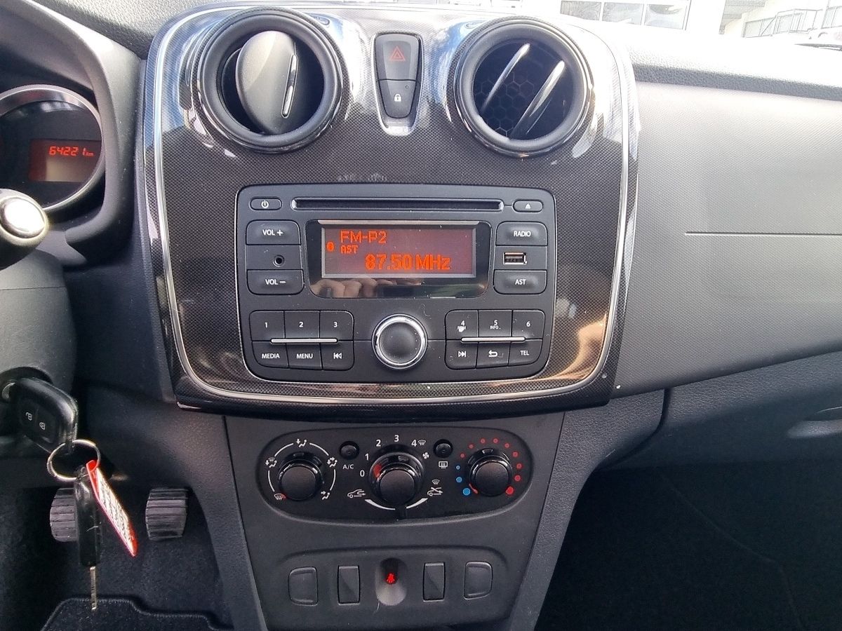 Fahrzeugabbildung Dacia Sandero Essential SCe 75