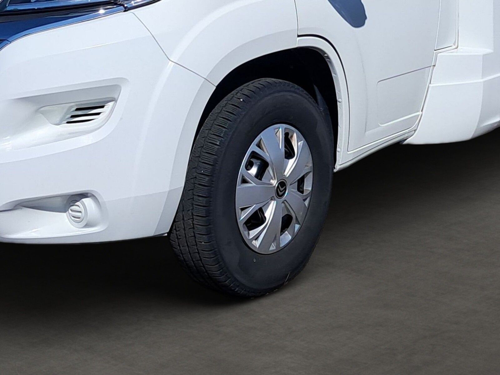 Fahrzeugabbildung Adria Coral Axess 670 DL