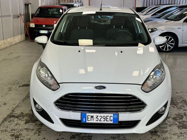 Ford Fiesta 1.5 TDCi 75CV 5 porte Titanium adtat