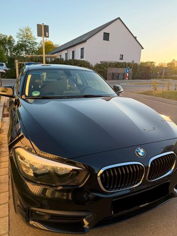 BMW 120i Coupé | Aut. 184 PS | BMW SCHECKHEFT