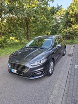 Ford Mondeo 2,0 Hybrid Titanium Automatik Turnier... - Ford Mondeo Titanium mit Hybrid-Antrieb (Benzin/Elektro)