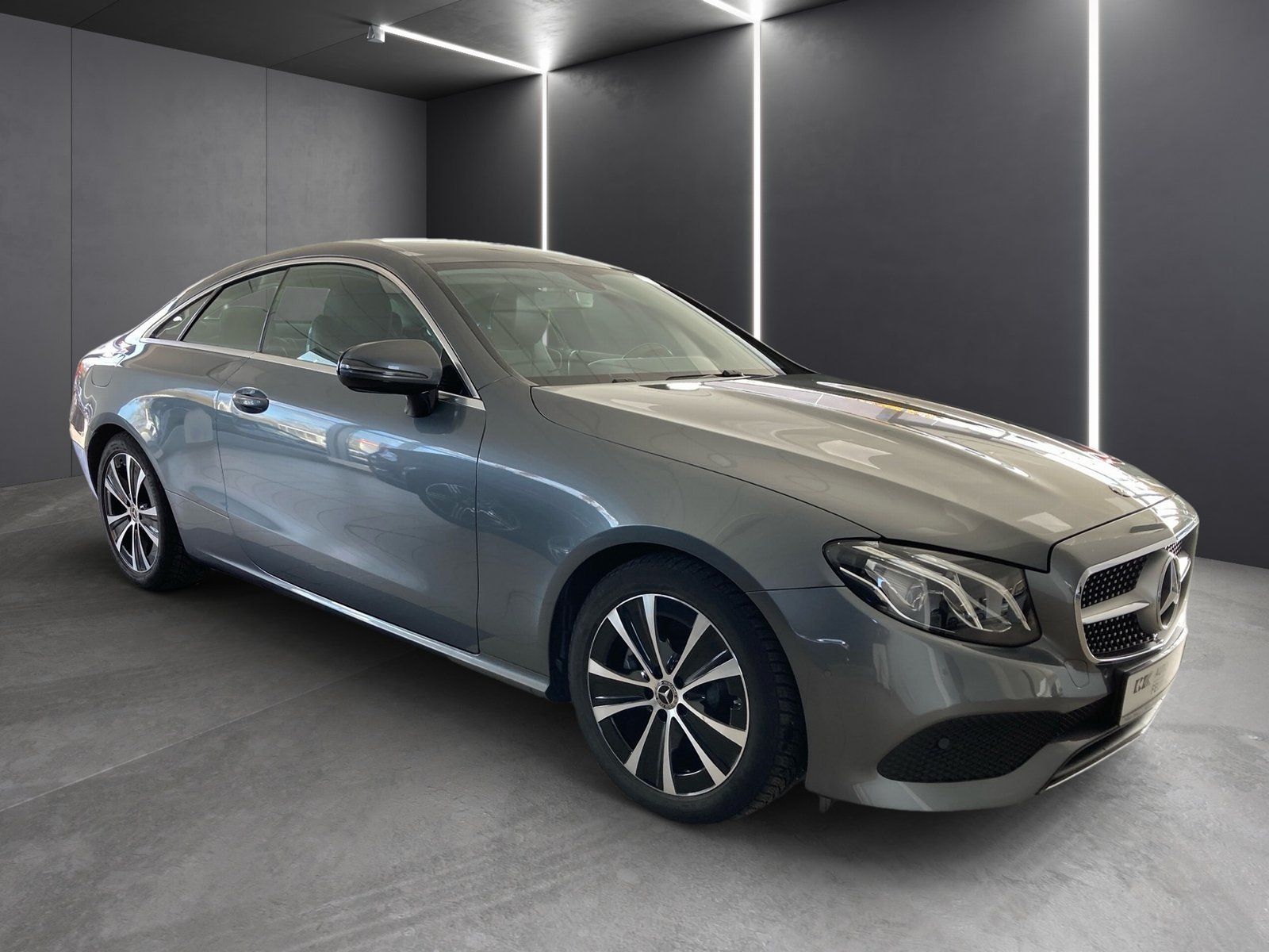 Fahrzeugabbildung Mercedes-Benz E 200 Avantgarde*Totwinkel*Kamera*LED*Park-Pilot