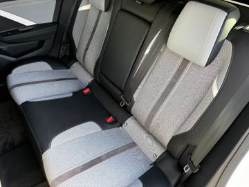 Opel Astra Sports Tourer Eleg.+LED+SHZ+Navi+Kamera+BF