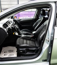 Fahrzeugabbildung Volkswagen Golf VII Variant Comfortline BMT DSG|NAVI|SHZ