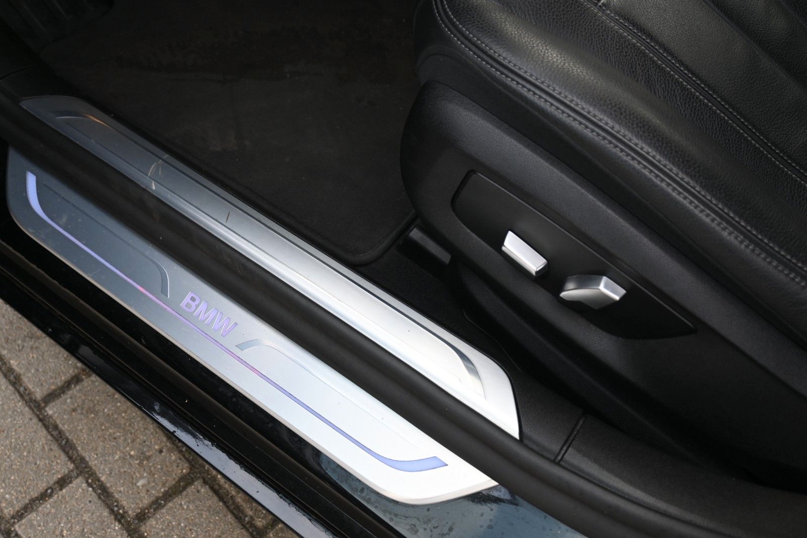Fahrzeugabbildung BMW 740 d xDrive *STHZ*GD*Soft-C*Mietkauf o.Schufa