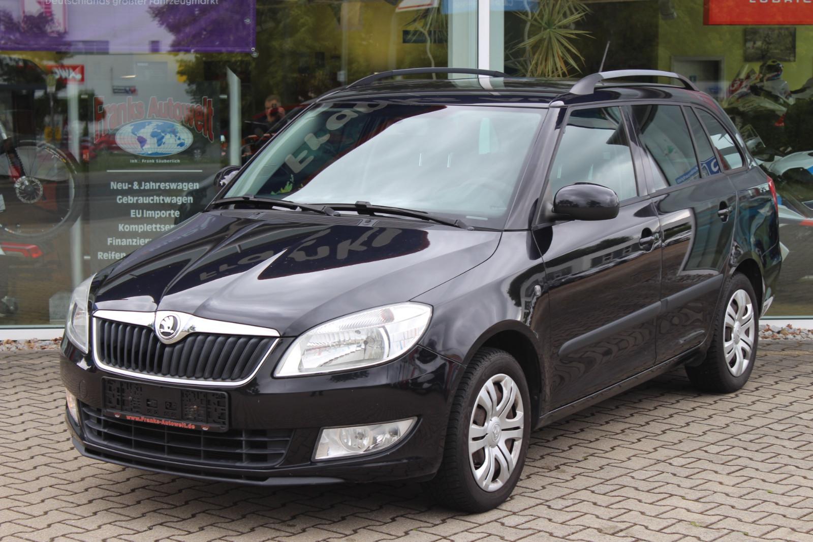 Skoda Fabia 2013 — rear view