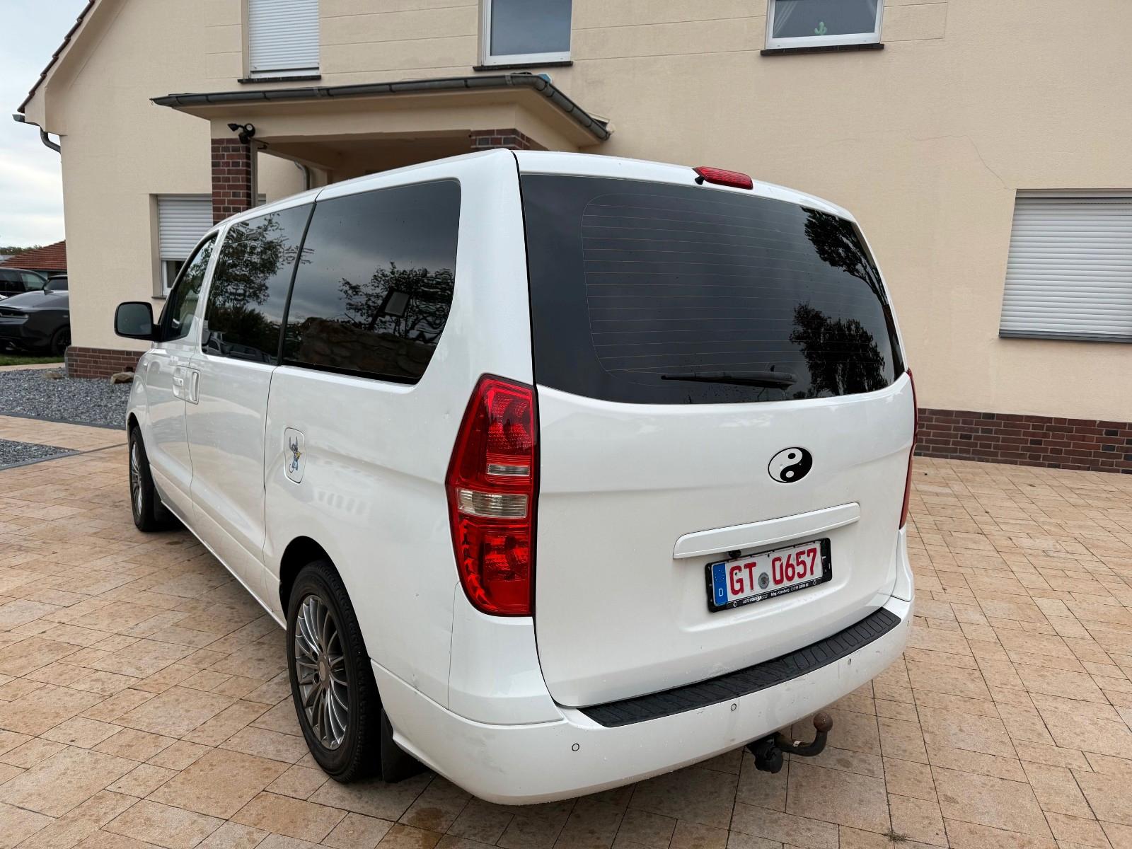 Hyundai H-1 Travel Premium+Leder+Navi+SHZ+AHK