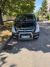 Hyundai Starex - Hyundai H-1 Starex: Scheckheftgepflegt