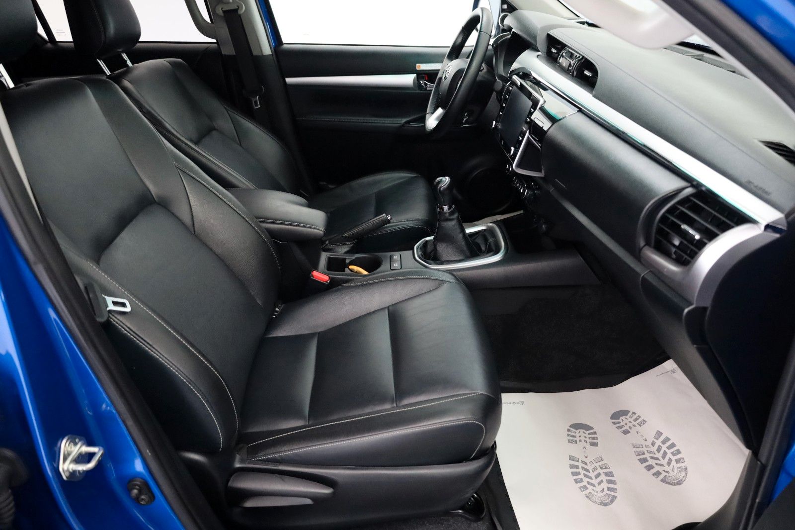 Fahrzeugabbildung Toyota Hilux 2.8 Executive 4x4,LED,Navi,Kamera,Hardtop
