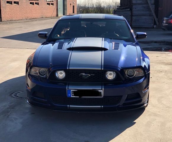 Ford Mustang  GT 5,0 l, USA Import - Carfax vorhanden