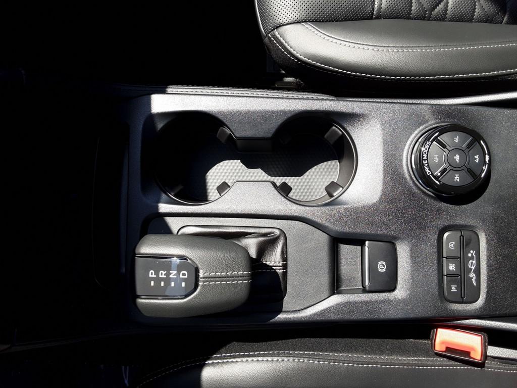 Ford RANGER DoKa Platinum 3.0L 4x4 STANDHZ MATRIX-LED