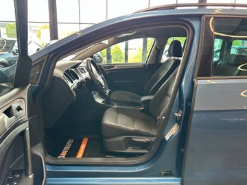 MYAUTOCENTER – Gebraucht- und Jahreswagen mit Werkstattservice in Pfaffenhofen Volkswagen Golf VII Variant Comfortline BlueMotion