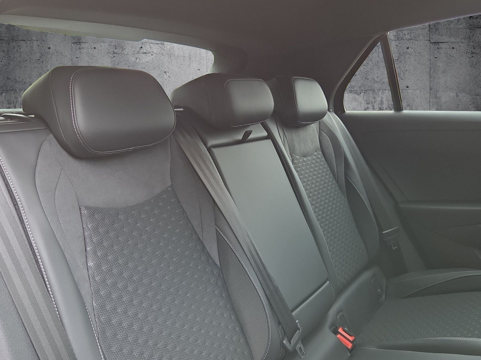 T-Roc neu R-Line 1.5 eTSI OPF DSG RFK AHK