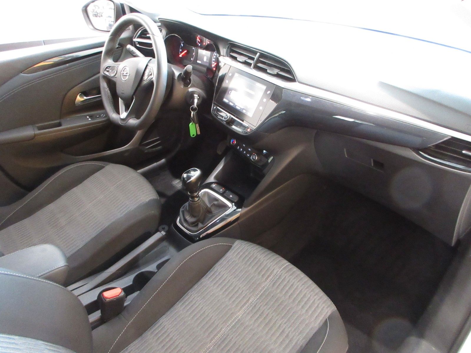 Fahrzeugabbildung Opel Corsa F Elegance 1.2T LED/NAVI/PDC/ALU