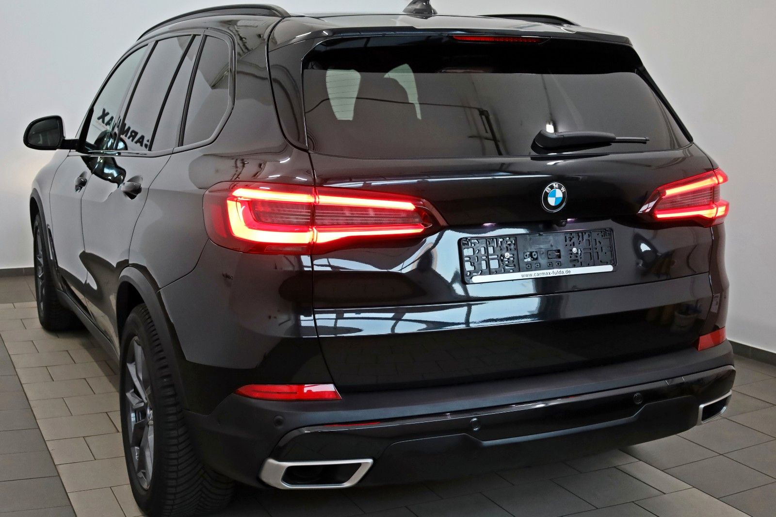 Fahrzeugabbildung BMW X5 xDrive 30d Leder,Navi,LED,PanDach,HeadUp,360°