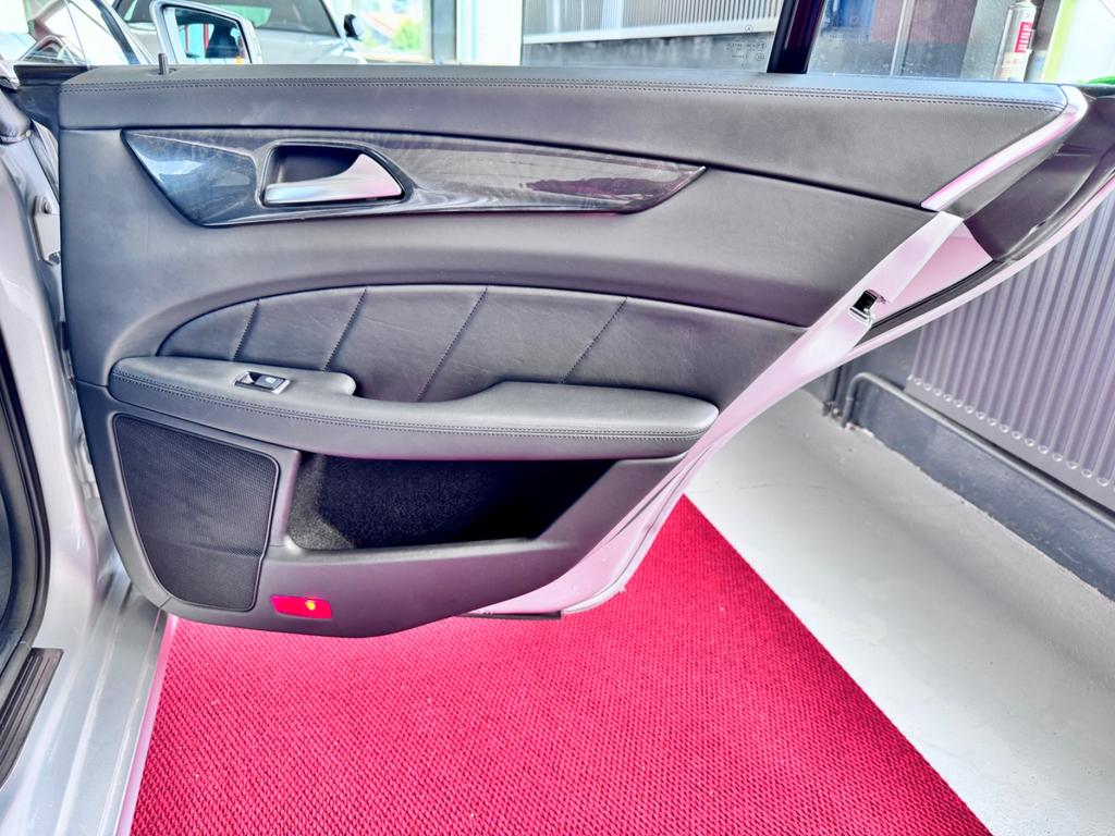 Mercedes-Benz CLS 500