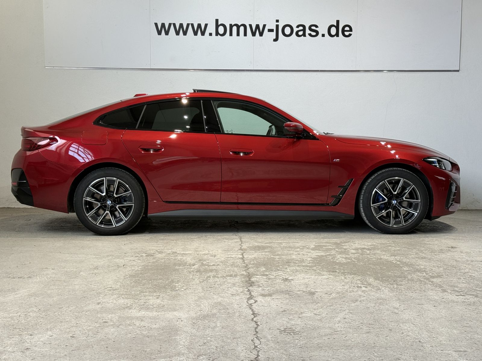 Fahrzeugabbildung BMW i4 eDrive40 M Sportpaket Driving Assistant Profe