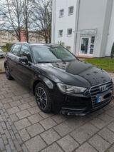 Audi A3 S tronic Navi LED Sitzhzg. gepflegt