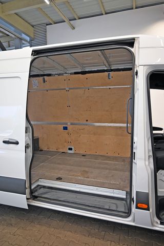 Fahrzeugabbildung Mercedes-Benz Sprinter 319 CDI 3.0 V6 AHK 3,5t Automatik #T136