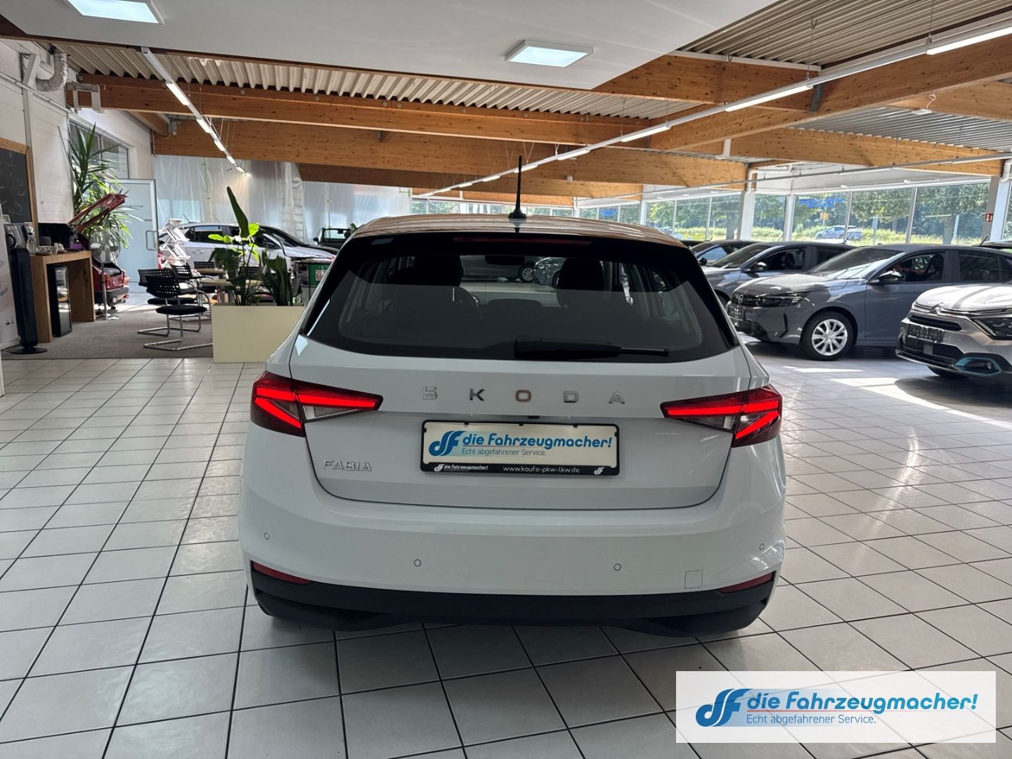 Fahrzeugabbildung SKODA Fabia Selection LED Sperrdiff. ACC Apple CarPlay
