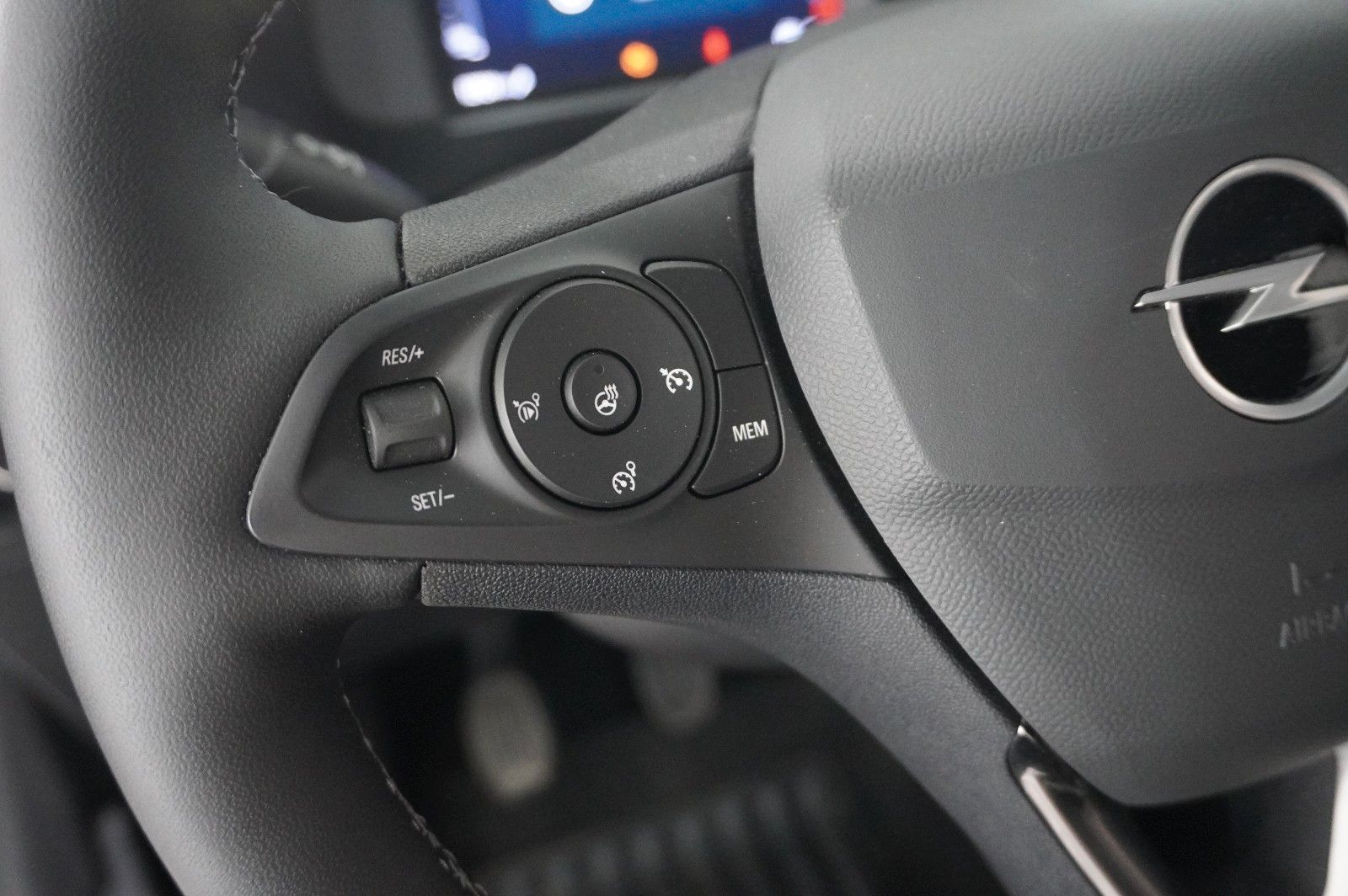 Fahrzeugabbildung Opel Corsa F 1.2 FACELIFT NAVI/LED/KAMERA/VIRTU./DAB+