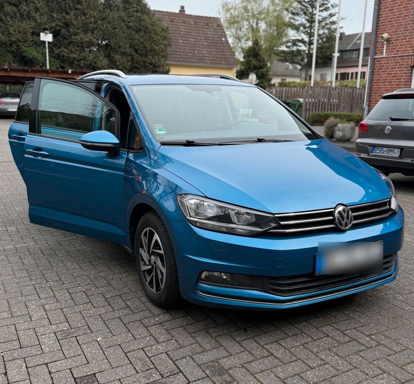 Image of Volkswagen Touran