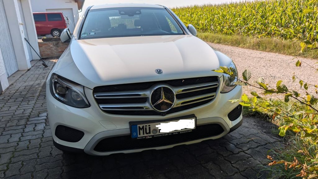 Image of Mercedes-Benz GLC 250