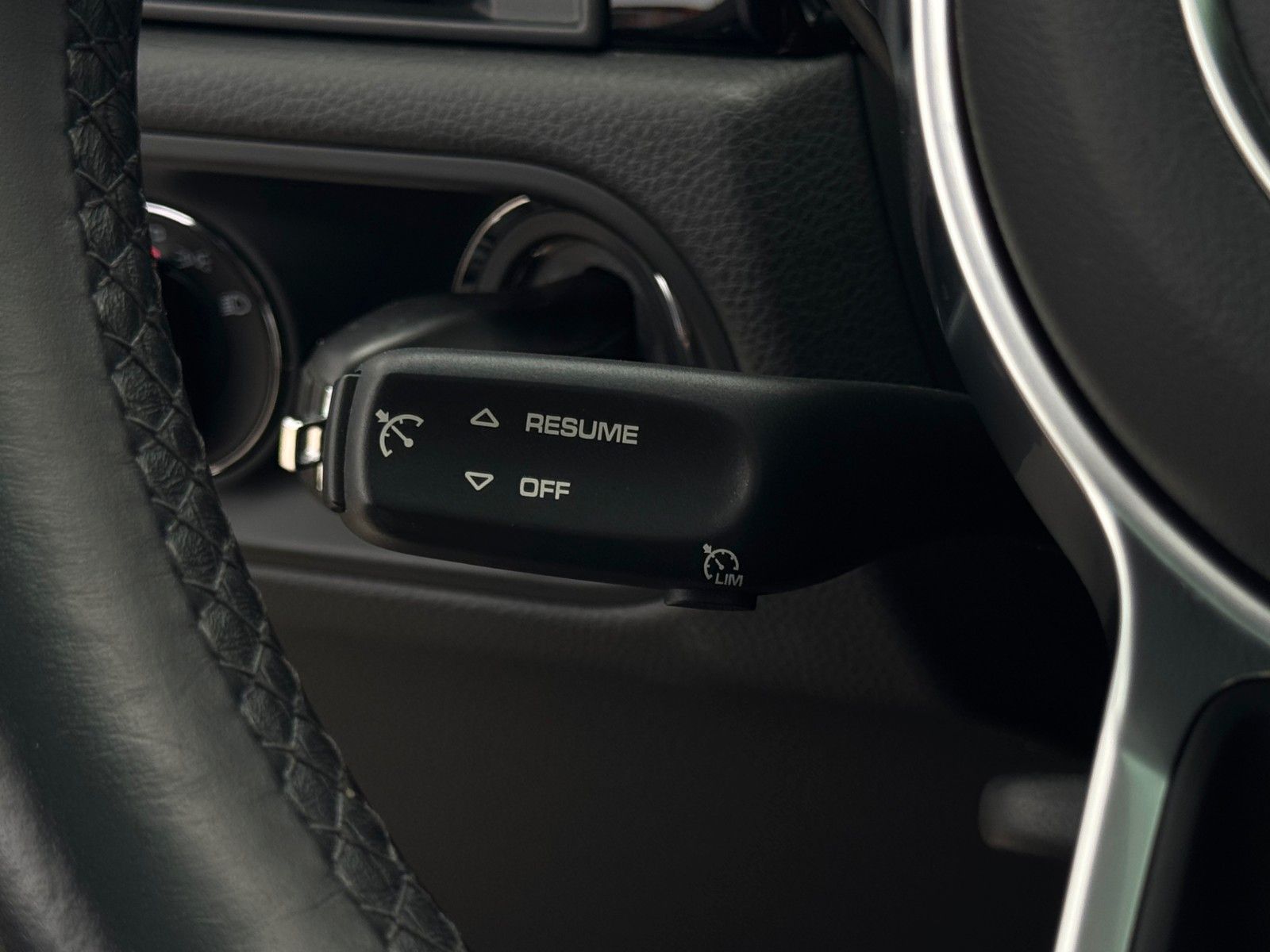 Fahrzeugabbildung Porsche Macan S V6 Pano Kamera Leder St-Heiz. Memory