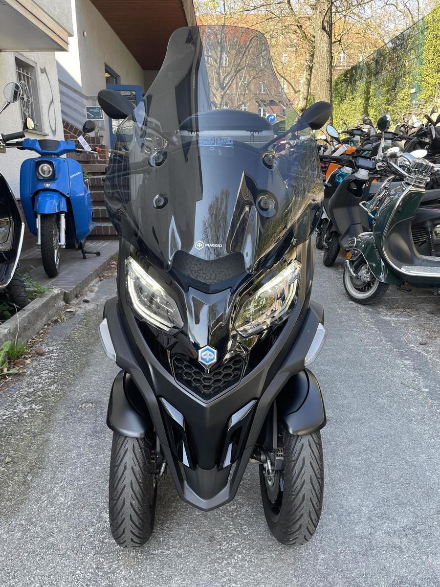 Piaggio MP3 400 HPE SPORT Keyless nur 2412 km