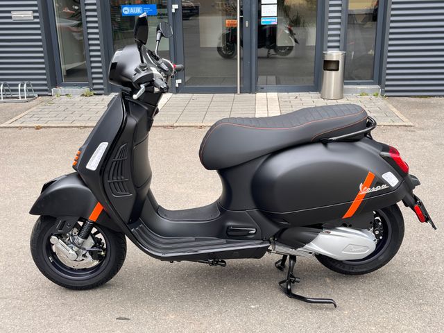 Vespa GTS 300 SuperSort Nero NEU OHNE ZULASSUNG !!