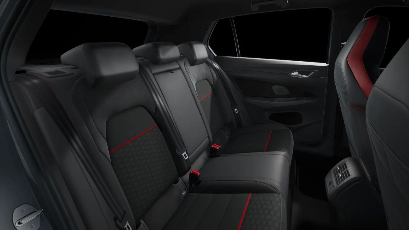 Volkswagen Golf VIII 2.0 GTI Clubsport DSG KEYLESS PANO LED foto 14
