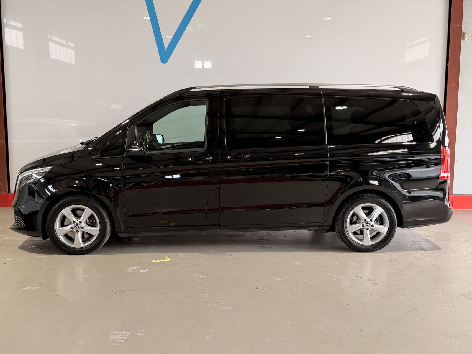 Mercedes-Benz V 250 d EDITION LANG PANO LED NAVI AHK CARPLAY foto 6