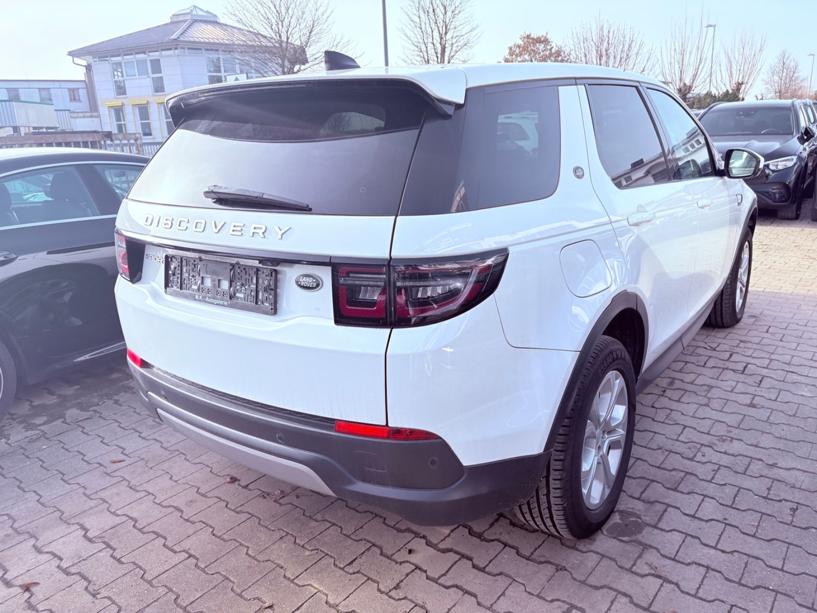 Land Rover Discovery Sport S AWD 7-Sitze Leder Panoramadach foto 3