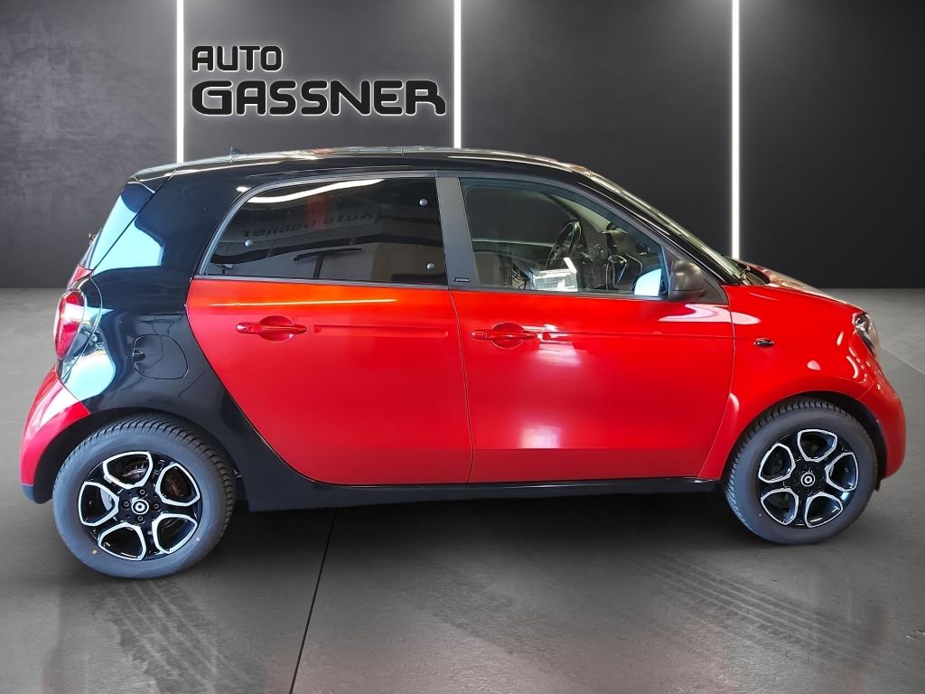 Fahrzeugabbildung Smart SMART FORFOUR 1.0 Passion Sitzheiz. Pano Klima