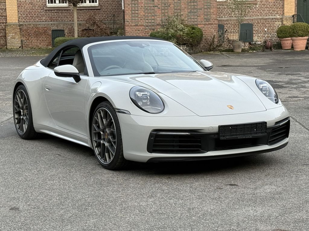 Porsche 992