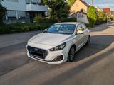 Hyundai i30 Fastback 1.4|Nav|R-Kam|Carplay|SHZ|TÜV - Hyundai i30: Sportwagen