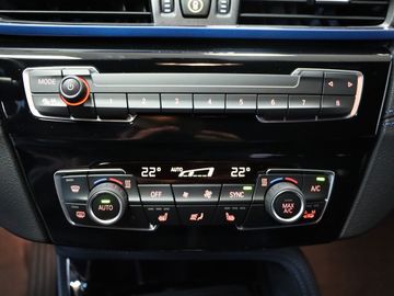 BMW X1  sDrive 18 i  AT M Sport LED Navi