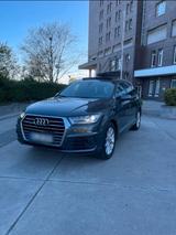Audi Q7 3.0 TDI quattro tiptronic - - Behindertengerechte Audi Q7