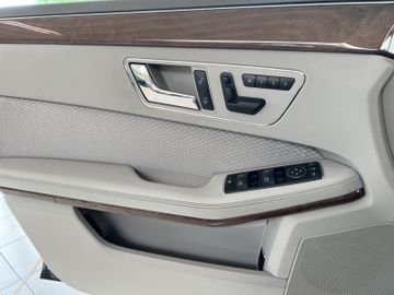 Bild 10 Mercedes-Benz E 350 CGI BlueEfficiency Elegance