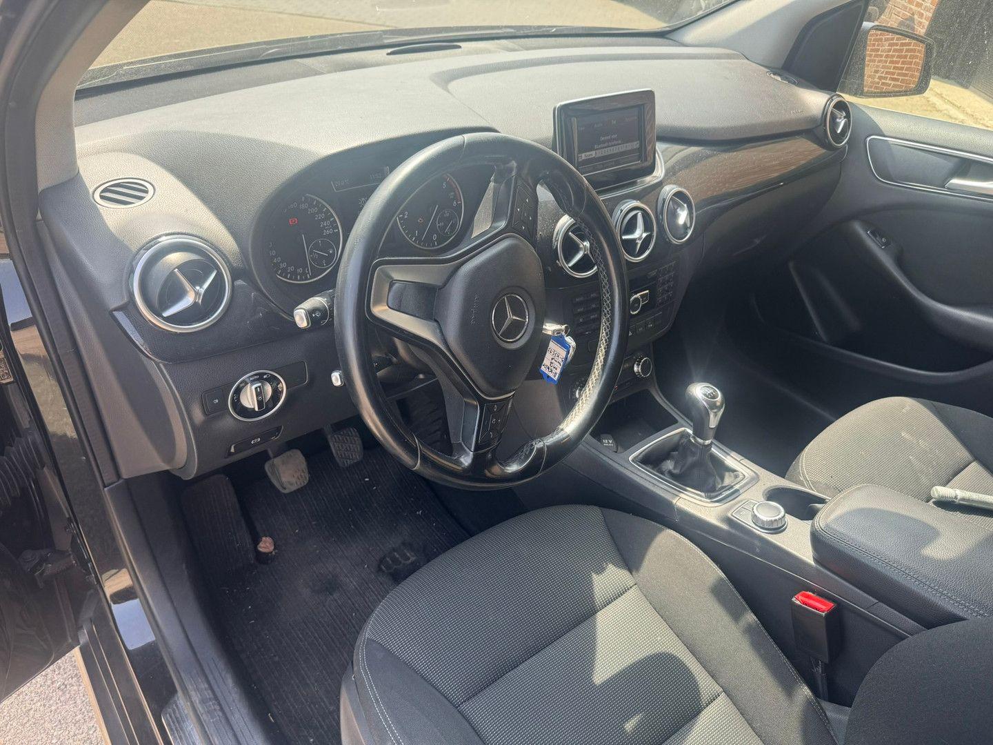 Mercedes-Benz B 200 CDI Ambition motor niet 100 % Led AHK Crui