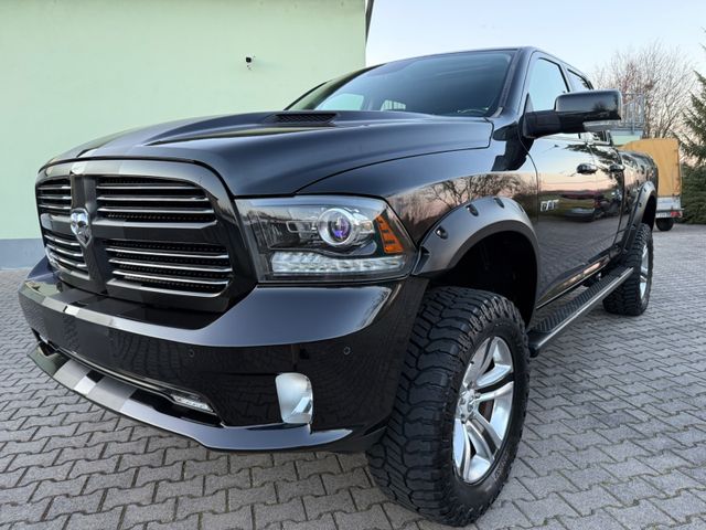 Dodge RAM 1500 5.7 HEMI Sport 4X4 Luftfederung LPG-GAS