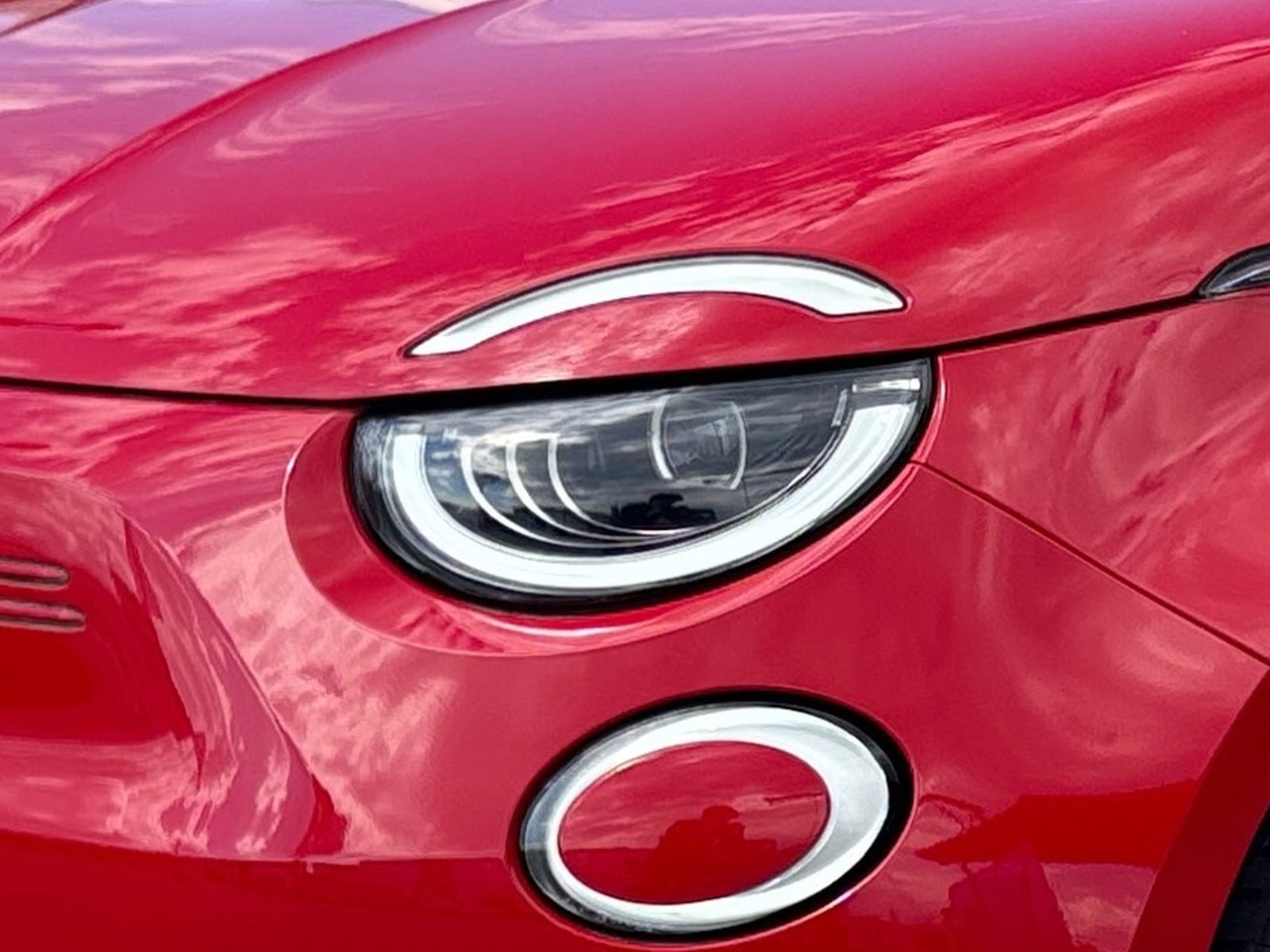 Fiat 500e e Red imagem 2