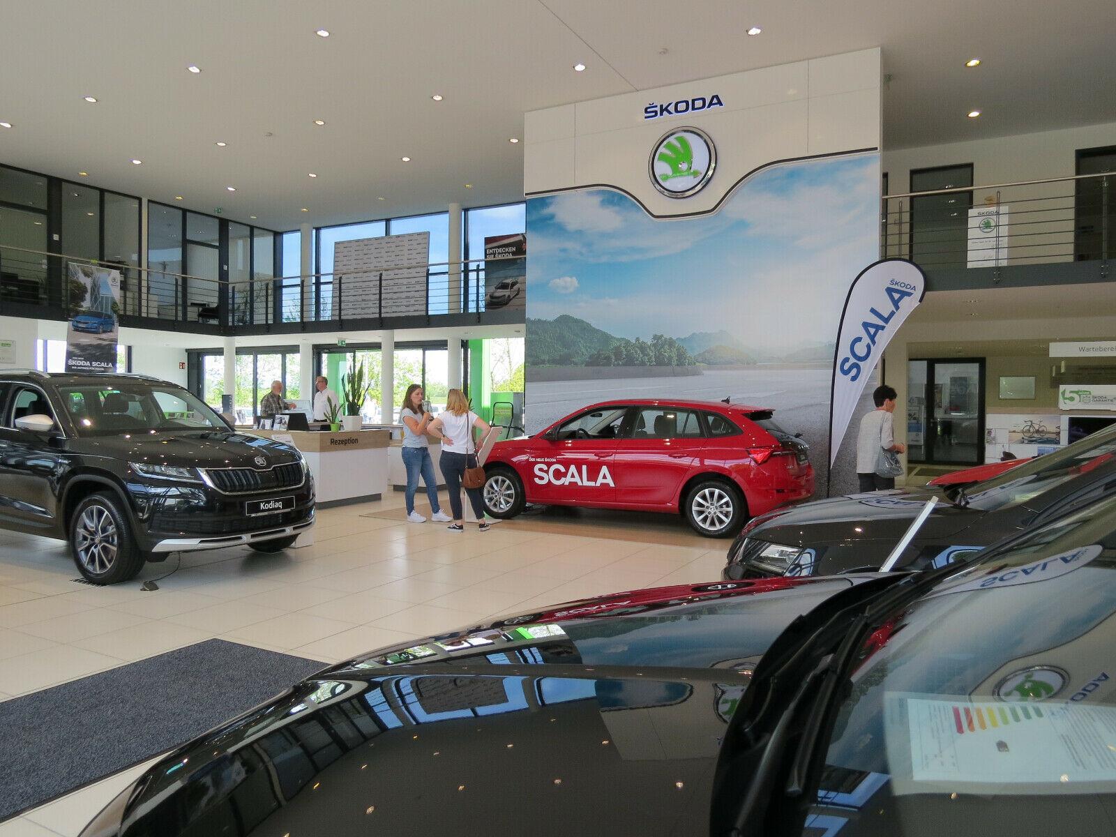 showroom-image-bottom