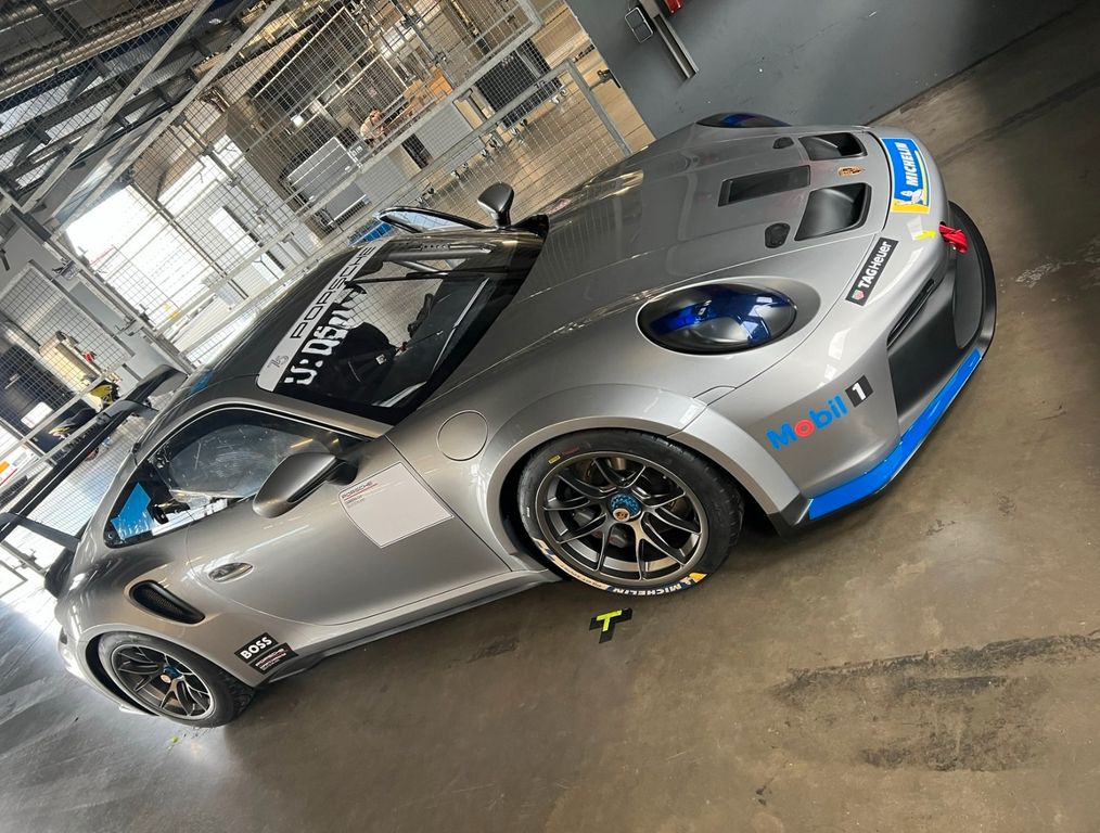 Image of Porsche 992