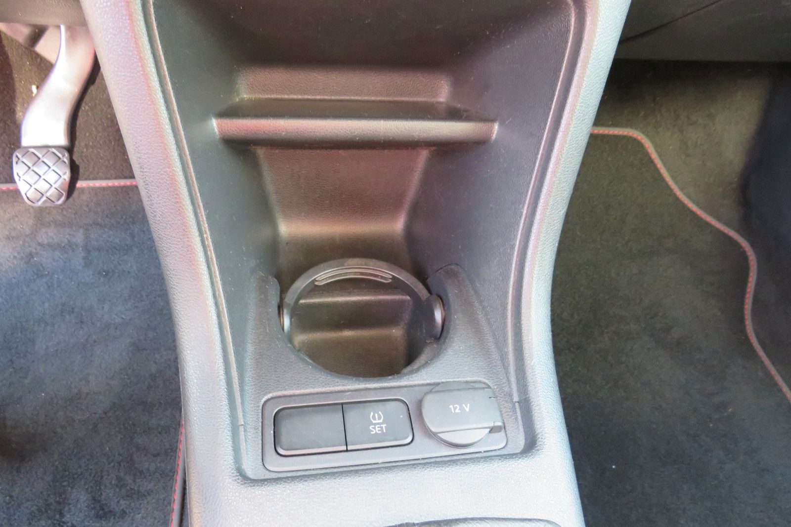 Fahrzeugabbildung Volkswagen up! 4T GJ KLIMA SPURHALTE DAB SCHECKHEFT