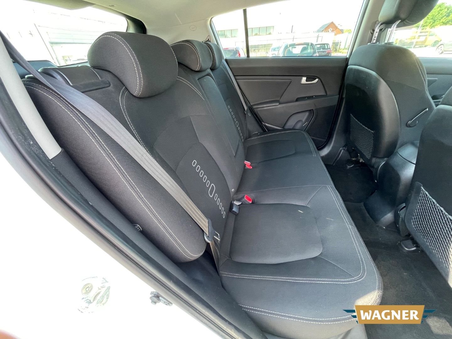 Fahrzeugabbildung Kia Sportage Dream Team 2WD Sitzheizung Tempomat