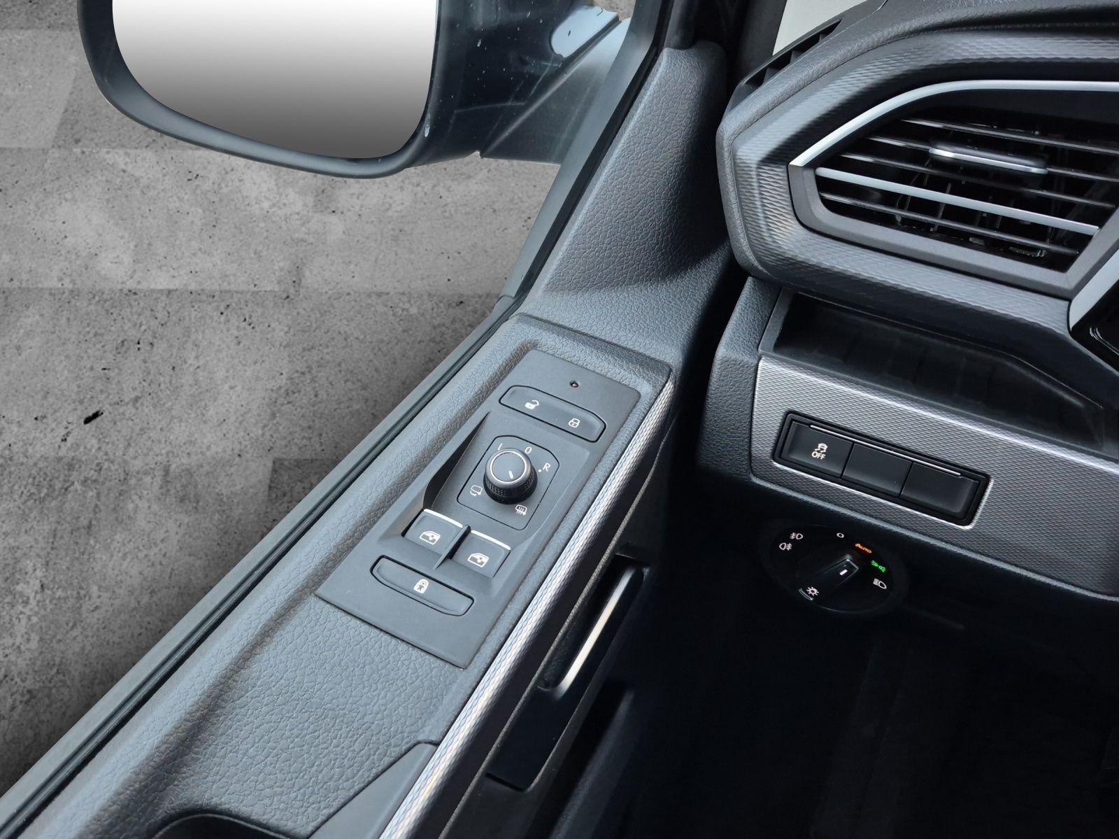 Fahrzeugabbildung Volkswagen T6 Multivan T6.1 TDI Gen-Six DSG Standhzg LED AH
