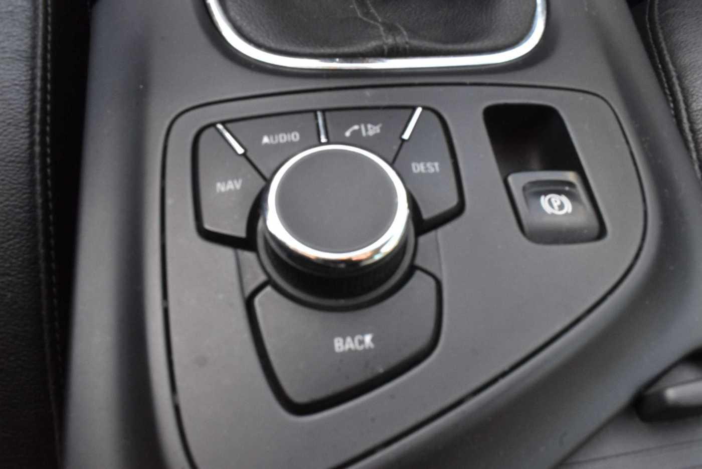 Opel Insignia 2013 — photo 13
